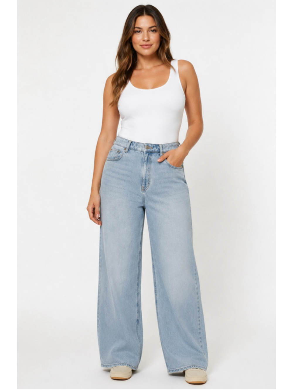 H&M Women’s Light Wash High-Rise Wide-Leg Jeans Size 12